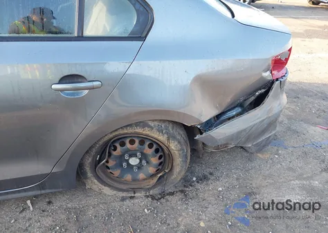 2014 Volkswagen Jetta 2.0L S from USA, damaged, VIN 3VW2K7AJXEM256022